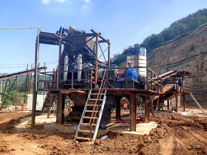 時產150噸選哪個型號液壓對輥破碎機？