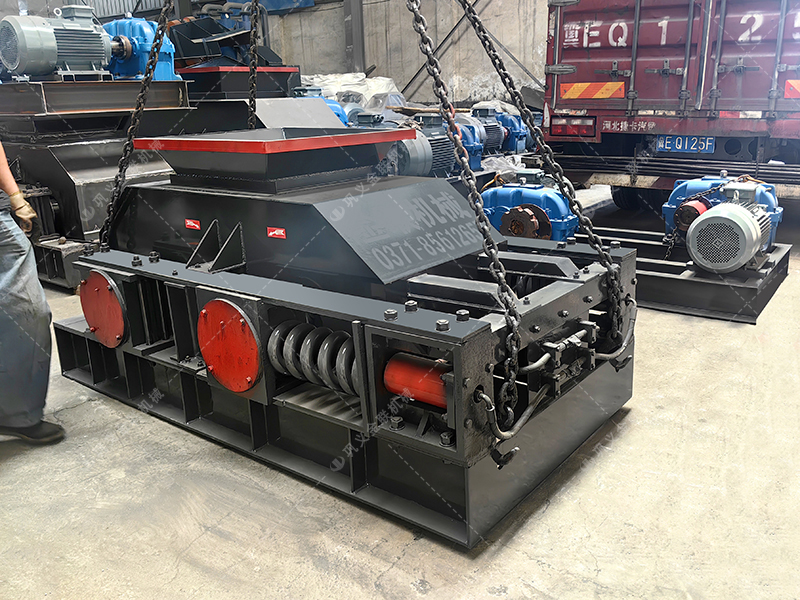 使用對輥破碎機(jī)時需要注意哪些方面？