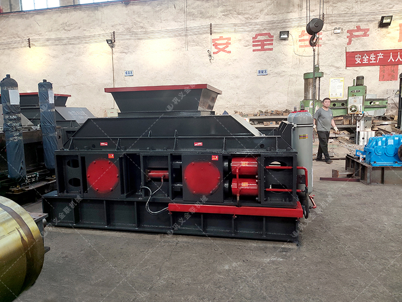 對(duì)輥制砂機(jī)在制砂過(guò)程中如何降低噪音污染? 對(duì)輥制砂機(jī)在制砂過(guò)程中如何降低噪音污染?