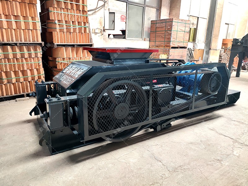 鵝卵石制砂機價格|鵝卵石制沙機設(shè)備|鵝卵石破碎機生產(chǎn)線廠家 鵝卵石制砂機價格|鵝卵石制沙機設(shè)備|鵝卵石破碎機生產(chǎn)線廠家