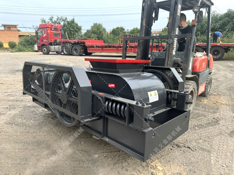 煤矸石破碎專家：狼牙破碎機在固廢處理中的有哪些獨特優(yōu)勢？